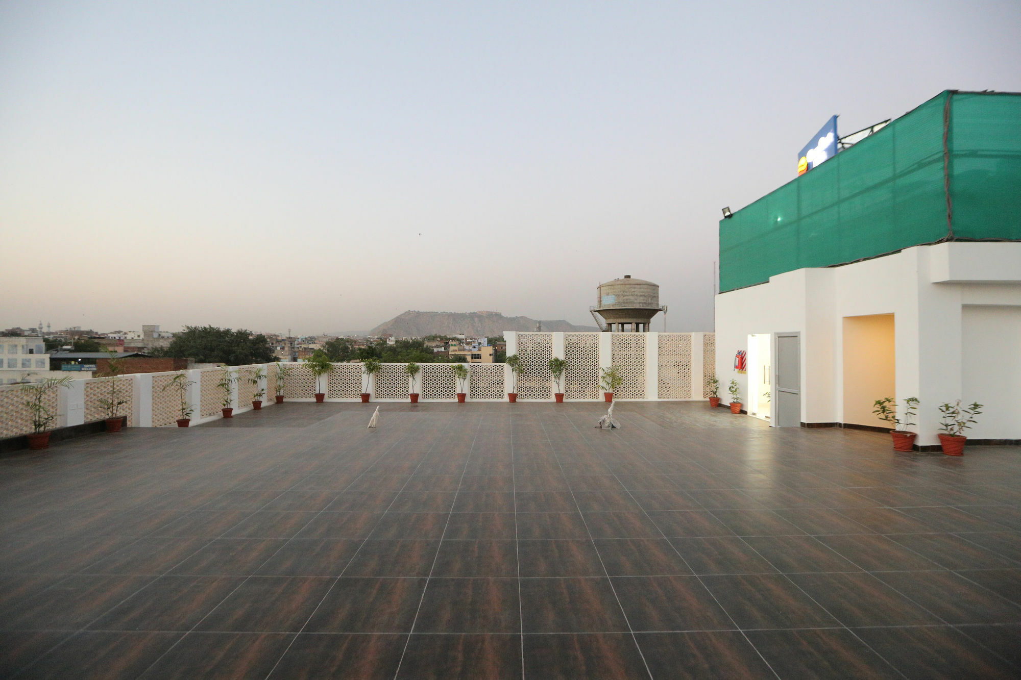 Comfort Inn Sapphire Jaipur Exterior foto